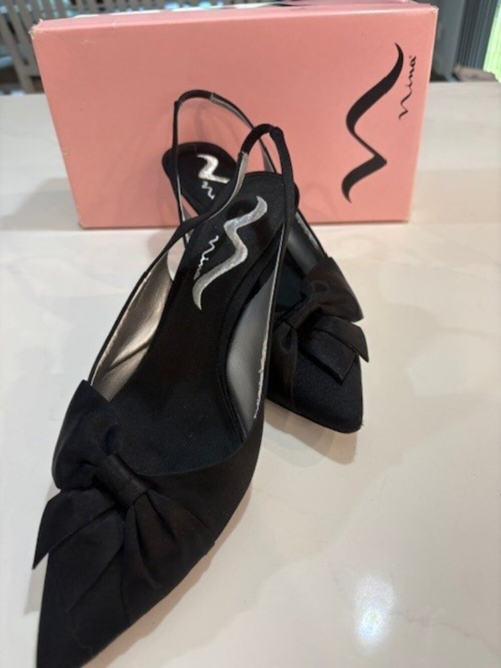Kitten heel shoes